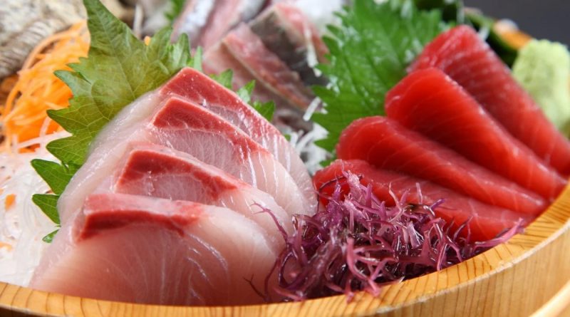 Pesce crudo, rischi e benefici del suo consumo