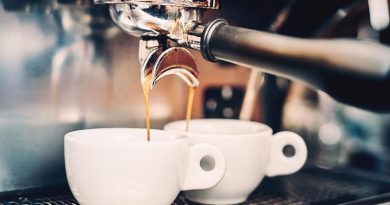 Il caffè al bar costa di più. Ma cosa stiamo pagando?